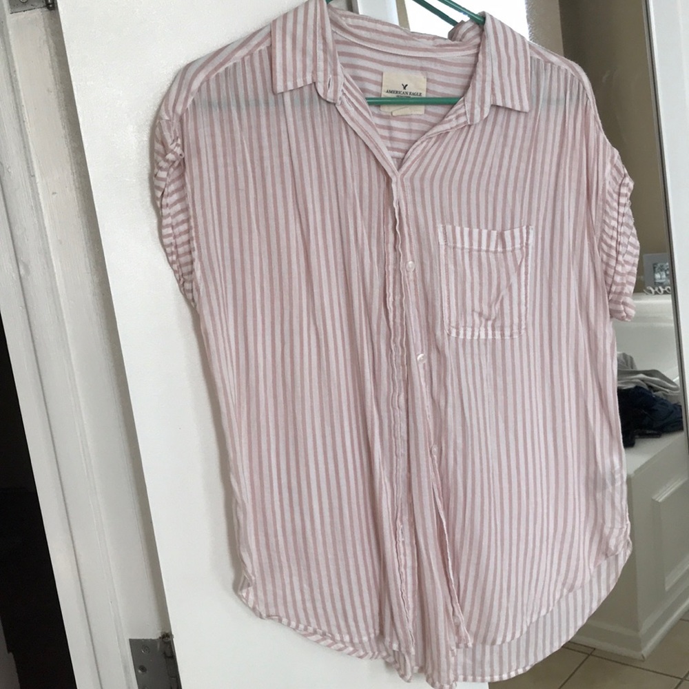 American eagle short sleeve button down
